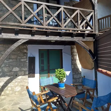 Holiday home κούκος ευζην